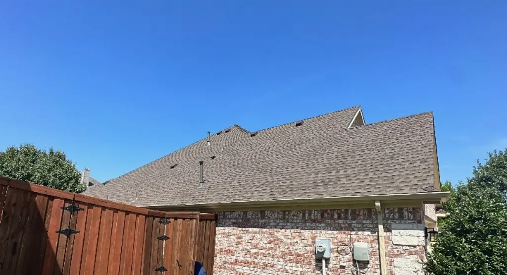 Completed roof replacement project in Lone Grove